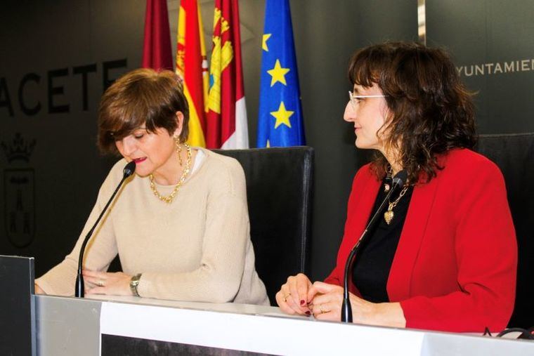 Serrallé indica que la I Semana del Flamenco de la Universidad Popular “nace con vocación de continuidad y como reflejo del compromiso con la cultura que nos define”