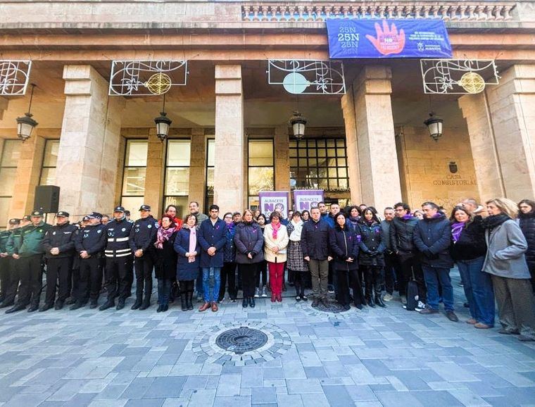 Albacete conmemora el Día Internacional de la Eliminación de la Violencia contra las Mujeres con un acto institucional