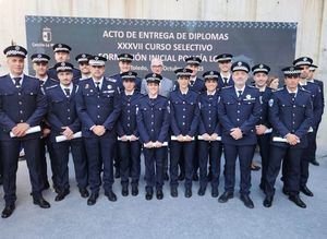 Los 15 nuevos policías locales que han superado el Curso regional se incorporan a la plantilla “con la mejor formación para servir y proteger a la ciudadanía”