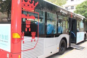 El autobús de la línea D adelanta la hora de su primer servicio para garantizar que los trabajadores de todo Campollano puedan llegar al trabajo antes de las 08:00