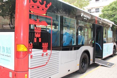 El autobús de la línea D adelanta la hora de su primer servicio para garantizar que los trabajadores de todo Campollano puedan llegar al trabajo antes de las 08:00