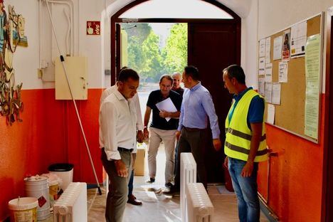 El Ayuntamiento destinará 261.000 euros para pintar los interiores de los colegios públicos San Antón, San Fulgencio y San Pablo
