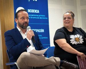 Carlos Calero afirma que “no podemos ni debemos mirar hacia otro lado frente a los discursos de odio” durante la inaugutación del XVI Encuentro Regional de Participación