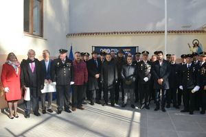 La Policía Nacional de Albacete cierra la conmemoración de sus 200 años de vida con un izado de bandera en su antigua sede