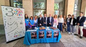 Ruiz Santos recuerda que la Consejería de Educación dispone de un equipo específico para que los alumnos con cáncer puedan continuar con su formación