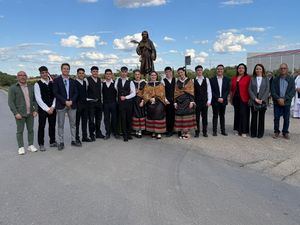 San Isidro llena la provincia de orgullo rural y de la fuerza del sector agrario