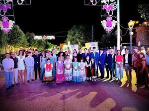 Cabañero disfruta del inicio de las fiestas patronales de San Pedro y reafirma el compromiso de la Diputación con el presente y el futuro de los pueblos
