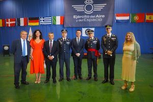 Santi Cabañero asiste a la toma de posesión del nuevo Coronel Jefe del TLP, reafirmando el compromiso de la Diputación de Albacete con este programa de excelencia internacional