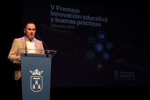 Pascual Molina afirma que el Gobierno Municipal seguirá fomentando la innovación y la excelencia en las aulas para mejorar la calidad educativa en los centros de Albacete