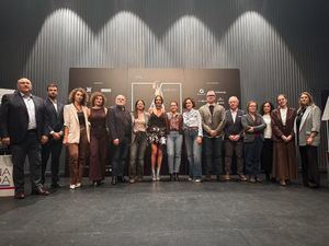 Rosa González de la Aleja invita a los albaceteños a disfrutar de la X edición de AB Fashion, y muestra el apoyo a un evento que impulsa la economía y la marca Albacete