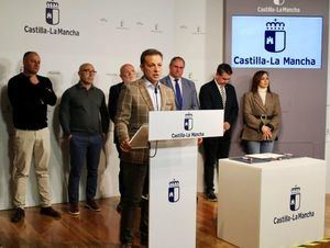 El alcalde reedita el apoyo del Ayuntamiento a la Feria FIQAB y al sector agroalimentario, situando al queso manchego como “elemento diferenciador y parte de la ‘Marca Albacete’