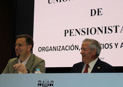 Manuel Serrano reitera el firme compromiso que el Ayuntamiento mantiene con las personas mayores y asegura que seguirá contando con su experiencia para conseguir un Albacete mejor