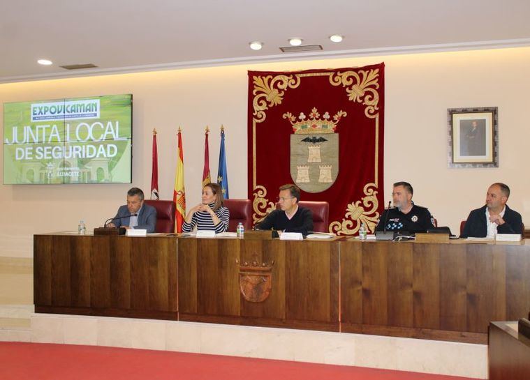 La Junta Local de Seguridad se reúne para coordinar la actuación de los efectivos de las diferentes administraciones durante la celebración de la XLI Feria Expovicaman