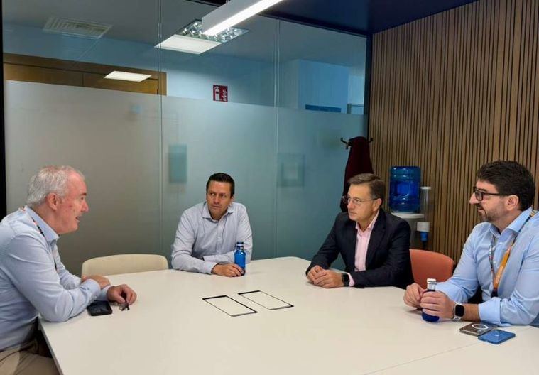 Manuel Serrano agradece a la empresa RES su compromiso constante con Albacete y su previsión de convertir a nuestra ciudad en un ‘hub’ de los servicios renovables a nivel mundial