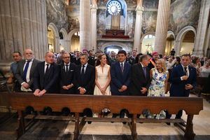 Manuel Serrano felicita a los albaceteños en el Día grande de su Patrona y les agradece su “comportamiento ejemplar” en el primer día de Feria que registró 350.000 participantes