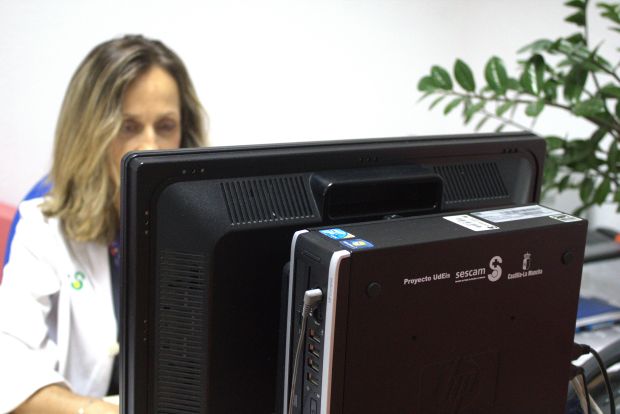 El Gobierno regional refuerza los equipos de los profesionales del SESCAM al tiempo que protege los datos personales y derechos digitales de la ciudadanía El Gobierno regional refuerza los equipos de los profesionales del SESCAM al tiempo que protege los datos personales y derechos digitales de la ciudadanía