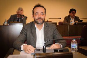 El Pleno aprueba el Informe Anual de las sugerencias y quejas dirigidas al Ayuntamiento, que refleja una mejora en la atención a los ciudadanos