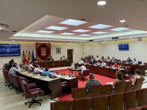 El Ayuntamiento reafirma su compromiso con la igualdad, la libertad y la diversidad y muestra su rotundo rechazo a cualquier discriminación hacia las personas del colectivo LGTBIAQ+