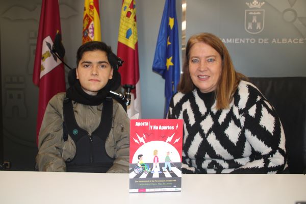 El Consejo Municipal de la Discapacidad reconocerá este año a la funcionaria del Ayuntamiento de Albacete Mª Ángeles González Roldán y a la ONG ‘En Bici sin Edad’