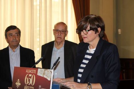 Elena Serrallé invita a descubrir y disfrutar de la historia de nuestra ciudad a través del ciclo de conferencias ‘650 aniversario del Villazgo de Albacete’ con motivo del Día de la Ciudad
