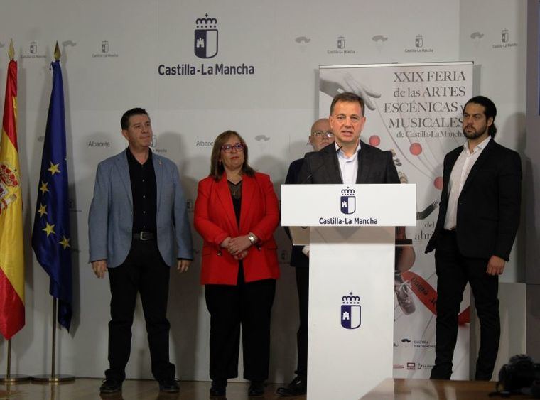 Serrano reitera el apoyo del Ayuntamiento a la XXIX Feria de Artes Escénicas y Musicales de Castilla-La Mancha como un ejemplo más de su compromiso inquebrantable con la cultura