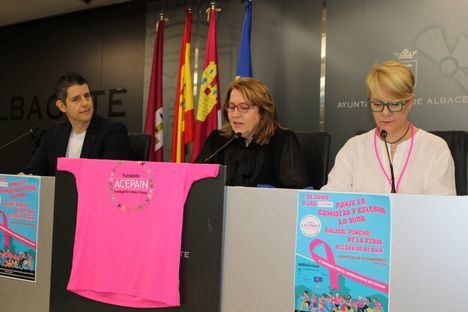 Llanos Navarro anima a la ciudadanía a participar en la II Carrera por el Superviviente de Cáncer para colaborar con la gran labor que realiza la Fundación Acepain a favor de la investigación