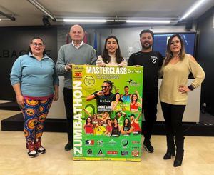 Villaescusa reitera el apoyo del Ayuntamiento a todos los eventos que fomenten el deporte y persigan causas solidarias como el II ‘Zumbathon’ a beneficio de ‘Yo me pido vida’