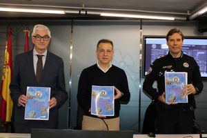 Serrano felicita a la Policía Local de Albacete por su cercanía y gran capacidad de respuesta y adaptación ante una demanda creciente y diversa, con casi 89.000 actuaciones en 2025