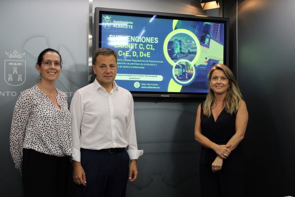 Las subvenciones para permisos de conducción profesionales llegan a 27 desempleados, y el Ayuntamiento anuncia que “seguiremos convocando y mejorando estas ayudas en años sucesivos”