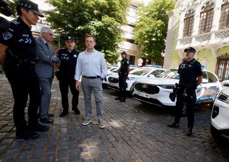 La Policía Local de Albacete se moderniza con la incorporación de vehículos híbridos enchufables y tecnología avanzada