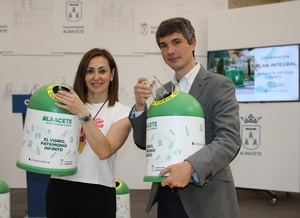 El Plan Integral ‘Albacete Recicla Vidrio’ permitirá incrementar en un 2,5% la recogida selectiva de envases de vidrio y avanzar hacia un modelo de ciudad mucho más sostenible
