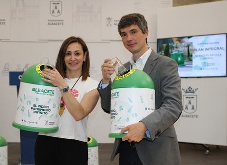 El Plan Integral ‘Albacete Recicla Vidrio’ permitirá incrementar en un 2,5% la recogida selectiva de envases de vidrio y avanzar hacia un modelo de ciudad mucho más sostenible