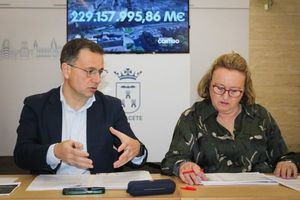 El alcalde presenta a la Fava un presupuesto de 229 millones de euros para 2026 que es fruto de la escucha activa al tejido asociativo y que está pensado para mejorar la vida de los barrios