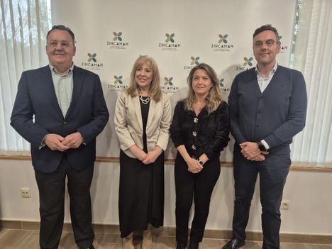 Lucrecia Rodríguez de Vera reitera el apoyo del Ayuntamiento al proyecto de Auxiliares de Mantenimiento de Áreas Importantes, AMAI, que combina formación, empleo y compromiso social