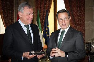 Albacete y Sevilla suman esfuerzos para impulsar la promoción turística y cultural de ambas ciudades con motivo del V Centenario de la boda de Carlos V con Isabel de Portugal