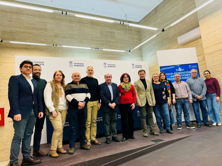 Manuel Serrano tiende la mano del Equipo de Gobierno a la nueva junta directiva de la Fava para avanzar juntos en la mejora de la calidad de vida de la ciudad desde cada uno de los barrios