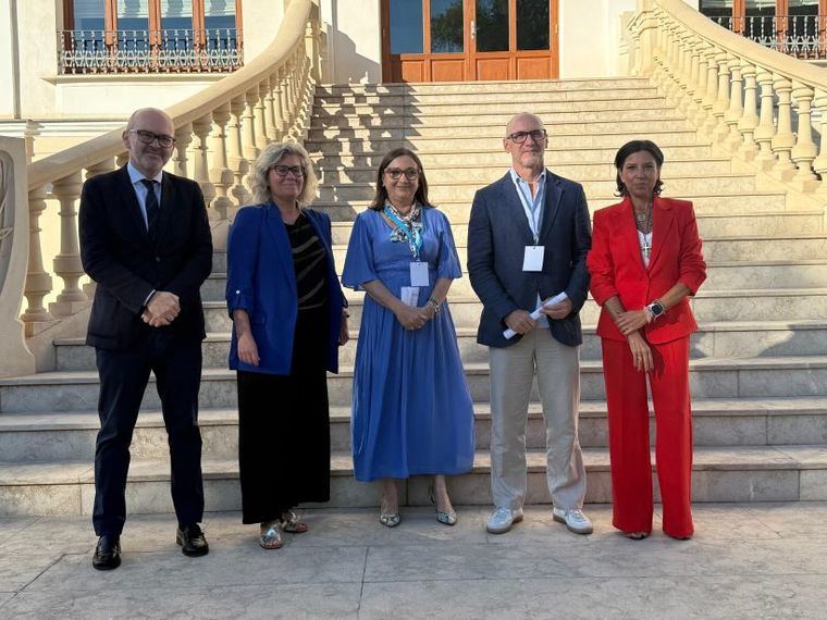 Gala de la Calzada da la bienvenida a nuestra ciudad a los participantes en la reunión de la Sociedad de Pediatría de Madrid y Castilla-La Mancha y les invita a disfrutar de nuestra Feria