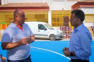 Manuel Serrano reafirma el compromiso del Ayuntamiento con el mantenimiento de las instalaciones de los colegios de Albacete, destinando casi 60.000 euros este verano