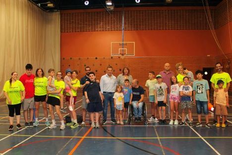 Manuel Serrano subraya la apuesta decidida del Ayuntamiento por el deporte y el ocio adaptado y pone en valor recursos como la Escuela de Verano de Metasport que favorece la inclusión