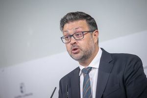 El curso escolar arrancará en Castilla-La Mancha con 388.000 alumnos, 33.450 profesores, banco de libros y aulas para niños de 2 años