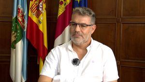 El alcalde de Hellín defiende dar cabida a Vox en su gobierno y desliga lo local de lo nacional: 