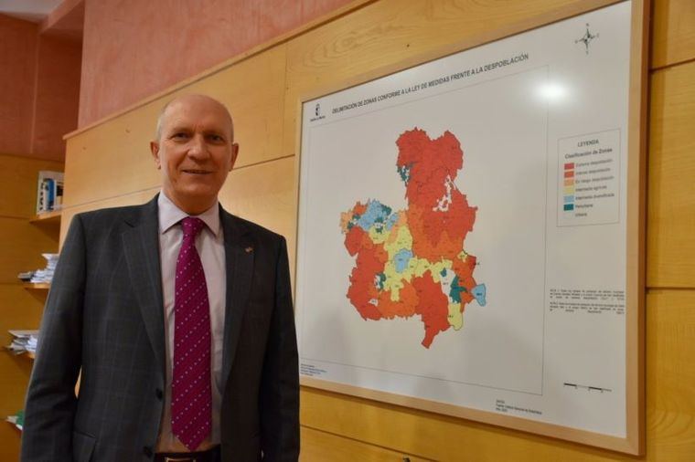 Castilla-La Mancha analizará la evolución de las medidas contra la despoblación en la primera revisión de la Estrategia en 2025