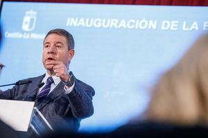 Page arremete contra el impuesto a la banca que 