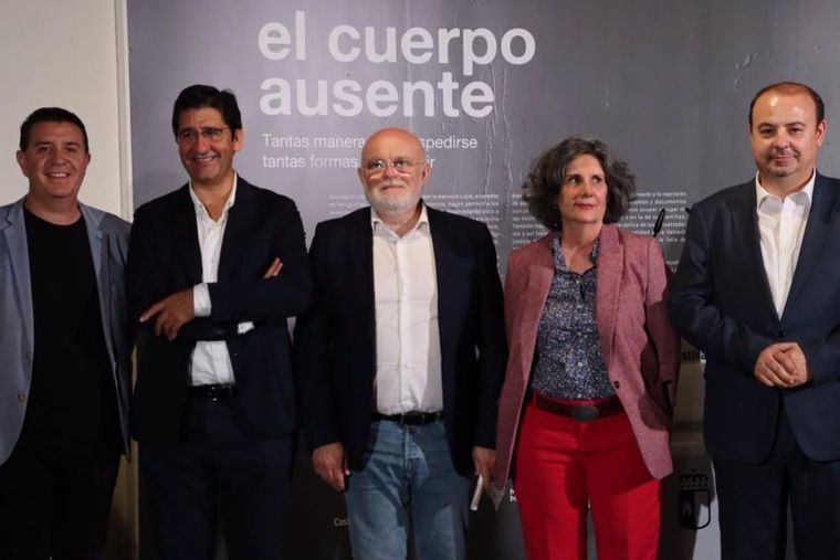 Más de 2.500 personas han visitado la exposición sobre memoria democrática 'El cuerpo ausente' en el Museo de Albacete