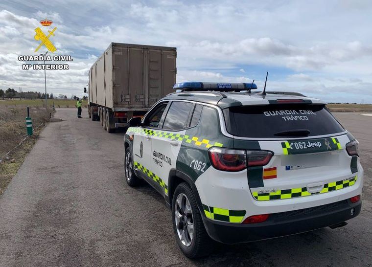 Investigado el conductor de un vehículo articulado por sextuplicar la tasa de alcohol en Caudete