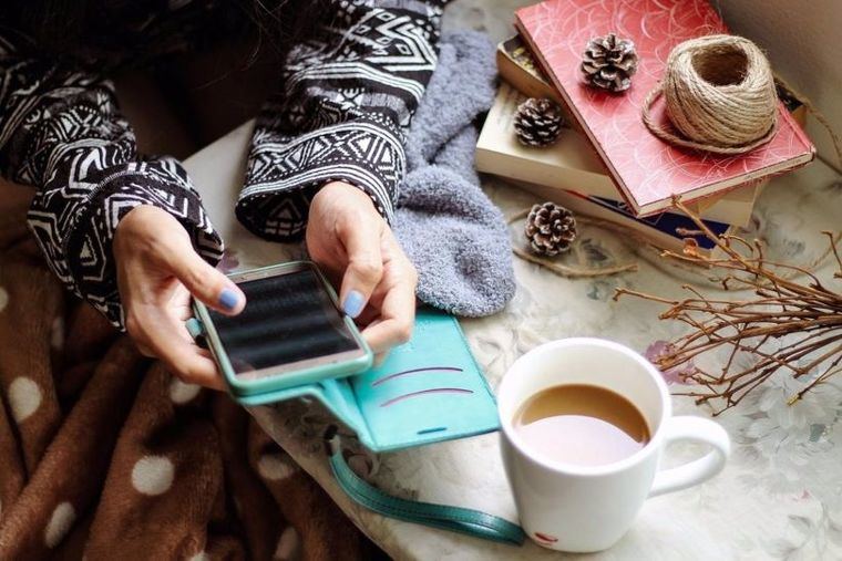 Castilla-La Mancha lanza un plan para profesores, alumnos y familias destinado a luchar contra bulos y mal uso de medios digitales