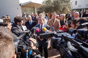 Page pide a PSOE romper el pacto 