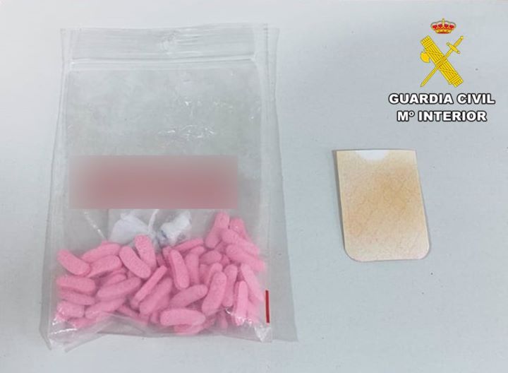 Detenido en Chinchilla de Montearagón por la posesión de una bolsa con 60 pastillas de éxtasis
