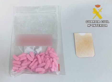 Detenido en Chinchilla de Montearagón por la posesión de una bolsa con 60 pastillas de éxtasis