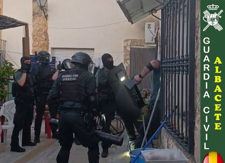 Cuatro detenidos en Letur por cultivar marihuana, que podrían haber vendido en el festival musical del pueblo